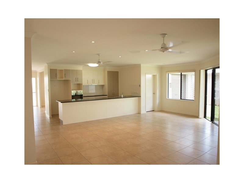 90 Xavier Herbert, Redlynch QLD 4870