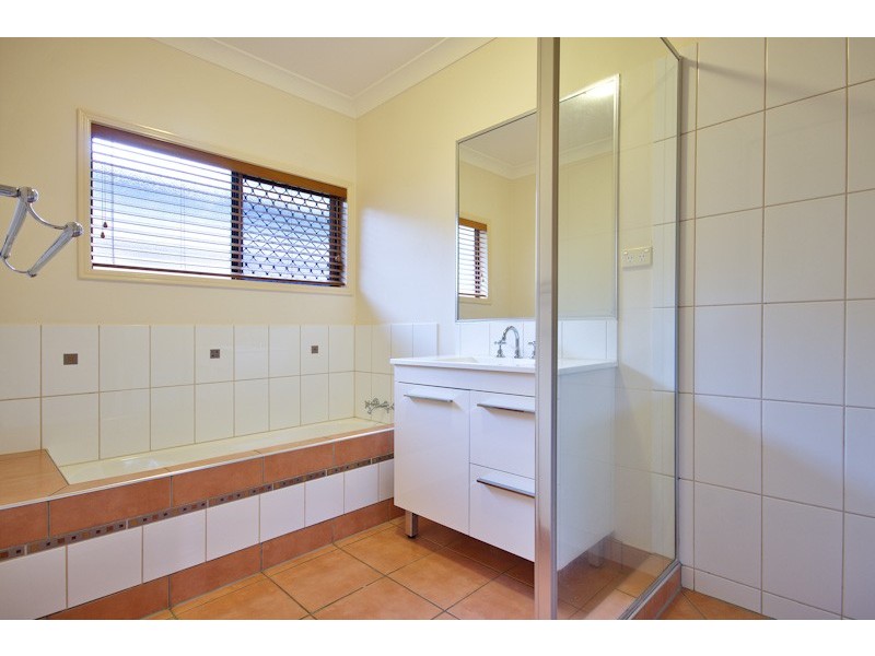 10 Pavetta Close, Bentley Park QLD 4869