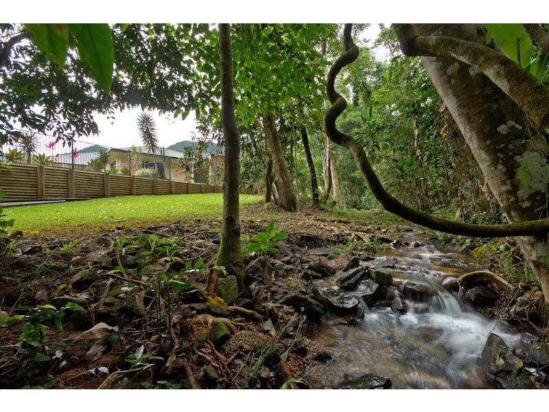 10 Pavetta Close, Bentley Park QLD 4869