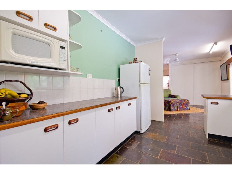 16 Benn Street, Brinsmead QLD 4870