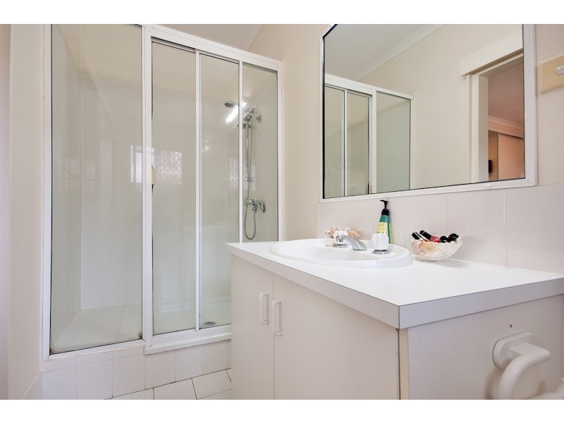 16 Benn Street, Brinsmead QLD 4870