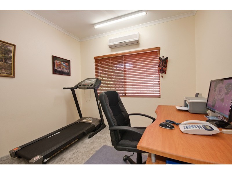 16 Benn Street, Brinsmead QLD 4870