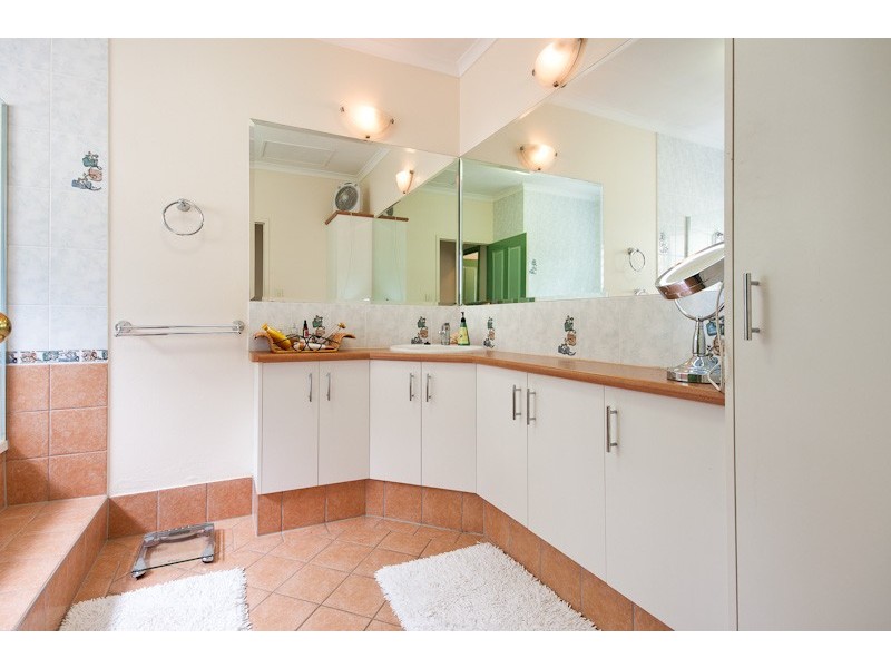 16 Benn Street, Brinsmead QLD 4870