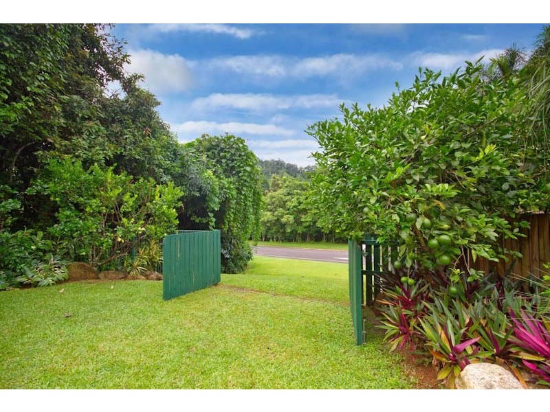 16 Benn Street, Brinsmead QLD 4870