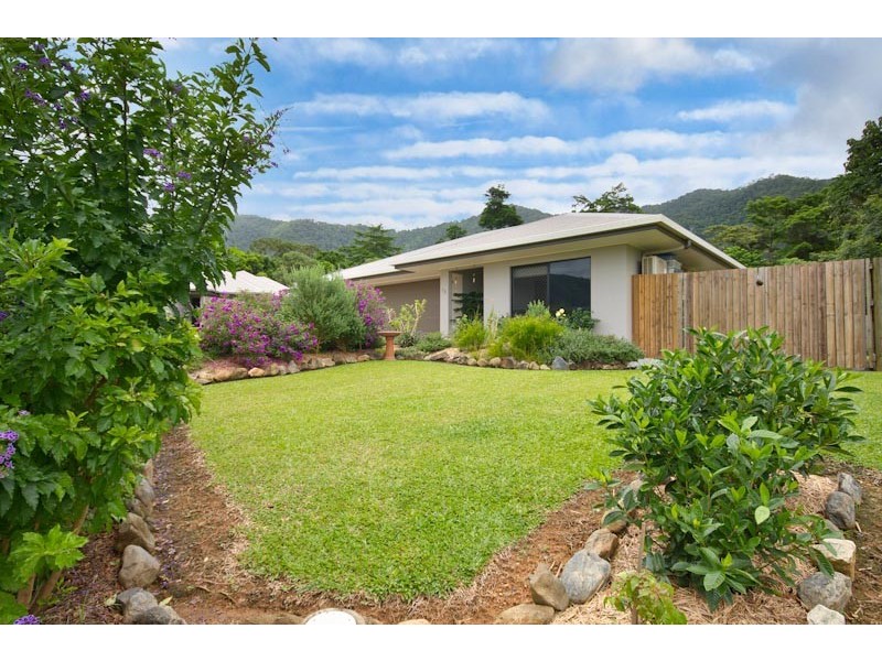 13 Anniebuka, Bentley Park QLD 4869