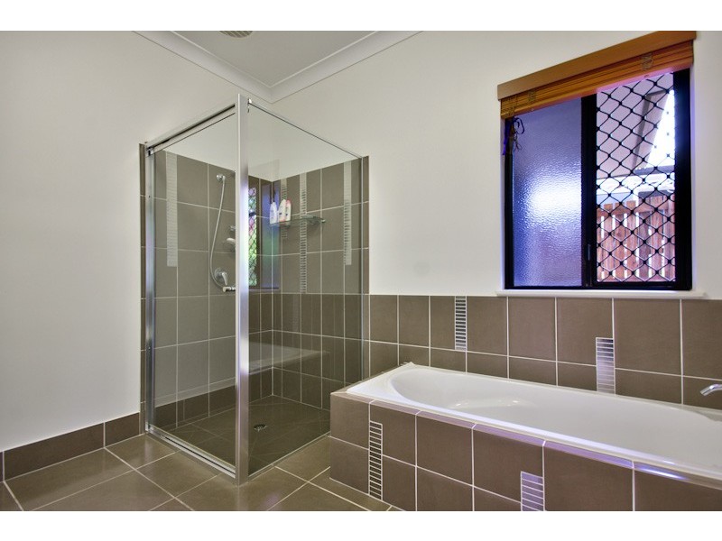 13 Anniebuka, Bentley Park QLD 4869