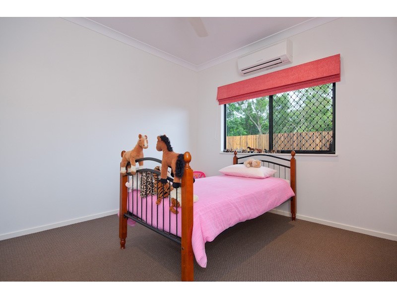 13 Anniebuka, Bentley Park QLD 4869