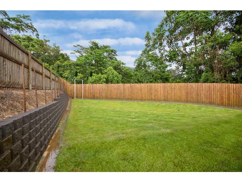 13 Anniebuka, Bentley Park QLD 4869