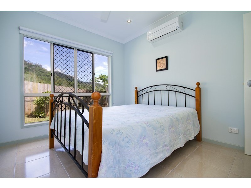 6 Wrasse Close, Kanimbla QLD 4870