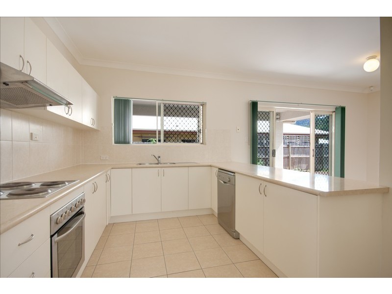 26 William Hickey Street, Redlynch QLD 4870