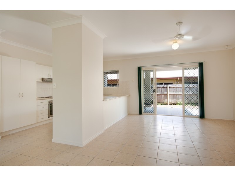 26 William Hickey Street, Redlynch QLD 4870
