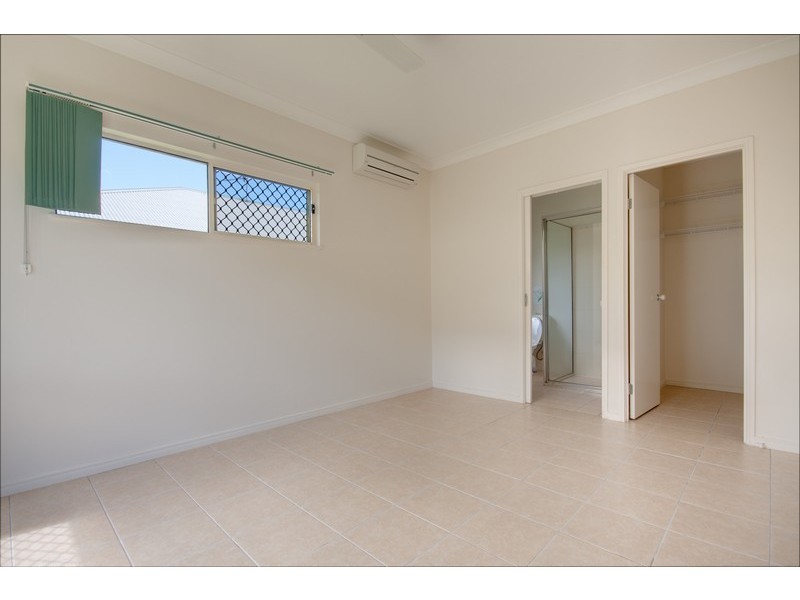 26 William Hickey Street, Redlynch QLD 4870