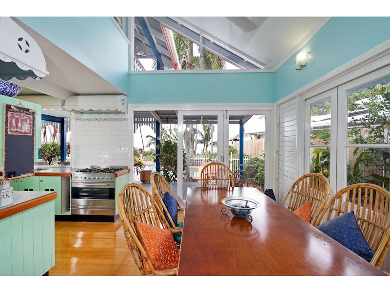 38 Hibiscus Lane, Holloways Beach QLD 4878