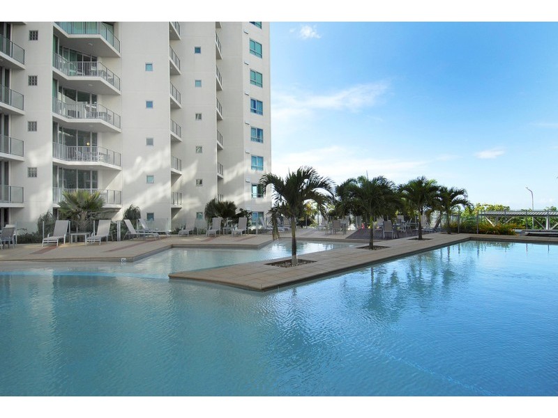 301/99 Esplanade, Cairns City QLD 4870