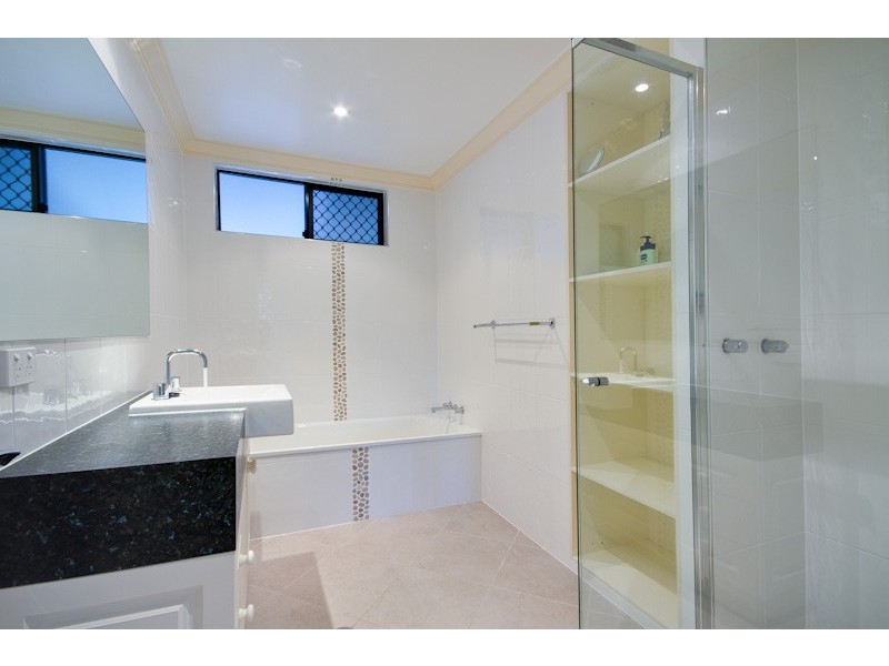 62 Amethyst Street, Bayview Heights QLD 4868