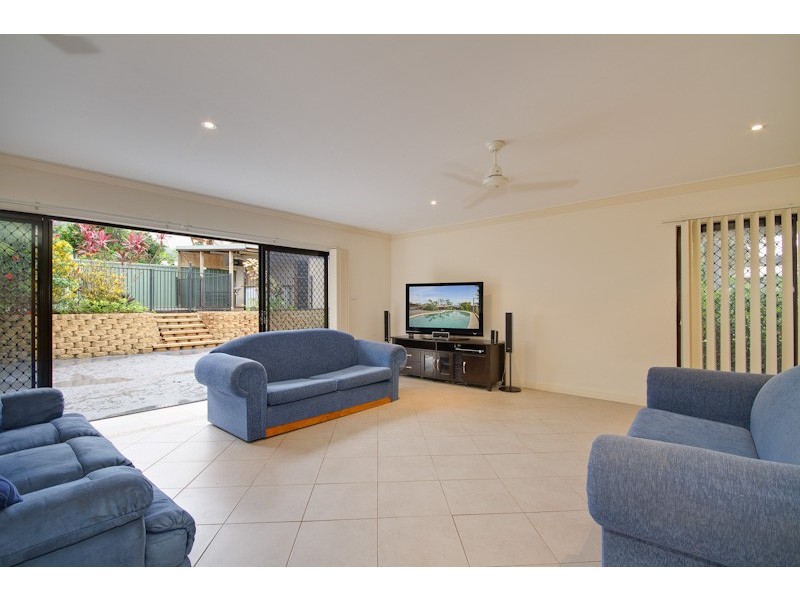 62 Amethyst Street, Bayview Heights QLD 4868