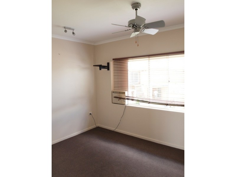 4/11 Brown Street, Woree QLD 4868