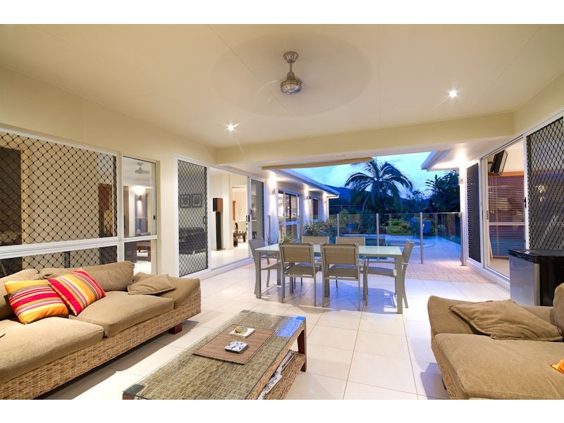 9  Ashwood Circuit, Smithfield QLD 4878