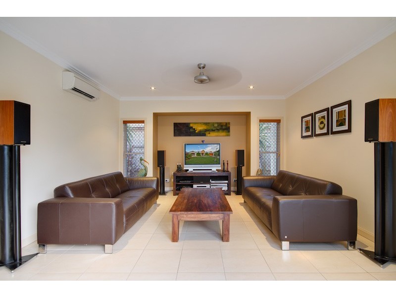 9  Ashwood Circuit, Smithfield QLD 4878