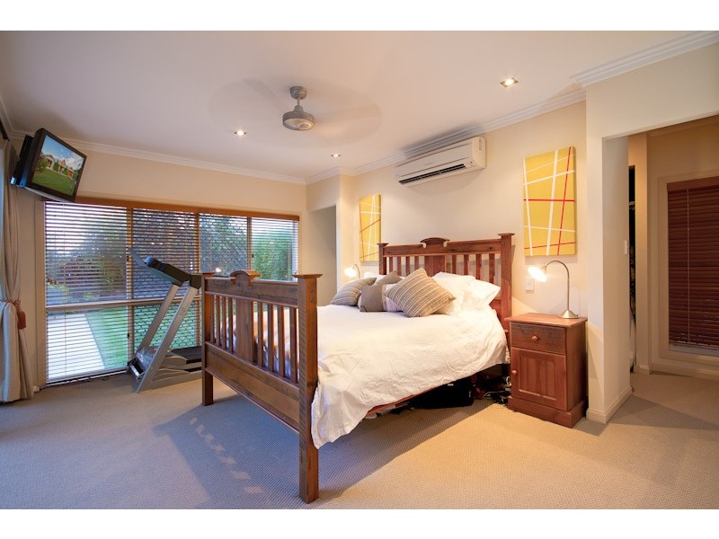 9  Ashwood Circuit, Smithfield QLD 4878