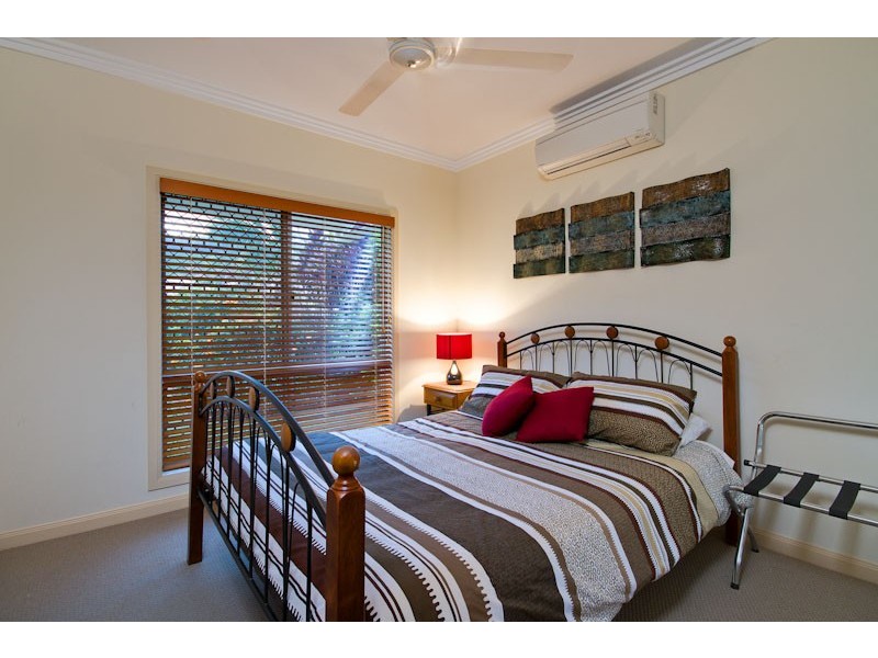 9  Ashwood Circuit, Smithfield QLD 4878