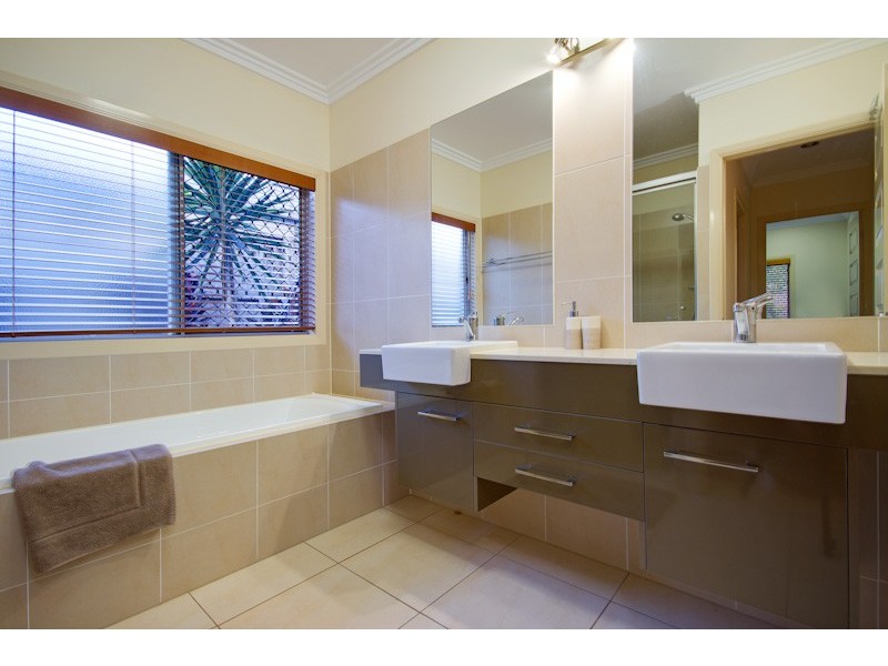 9  Ashwood Circuit, Smithfield QLD 4878