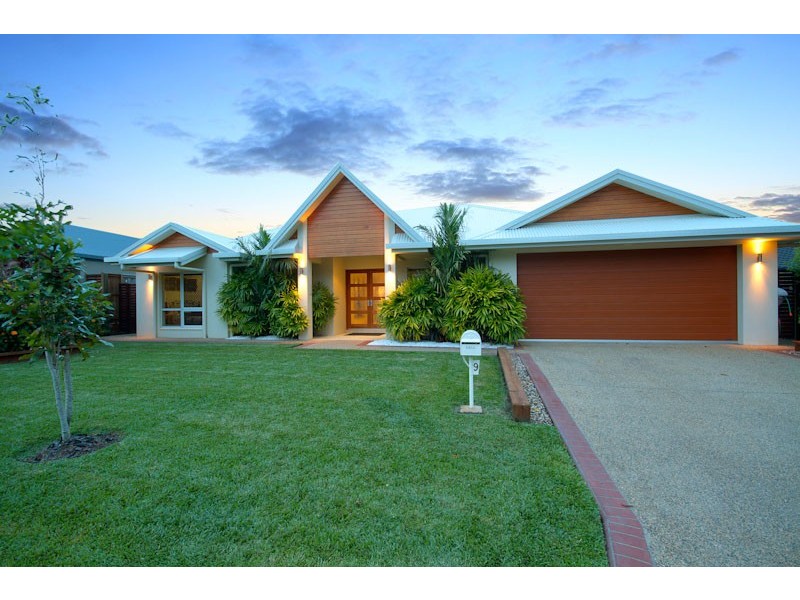9  Ashwood Circuit, Smithfield QLD 4878