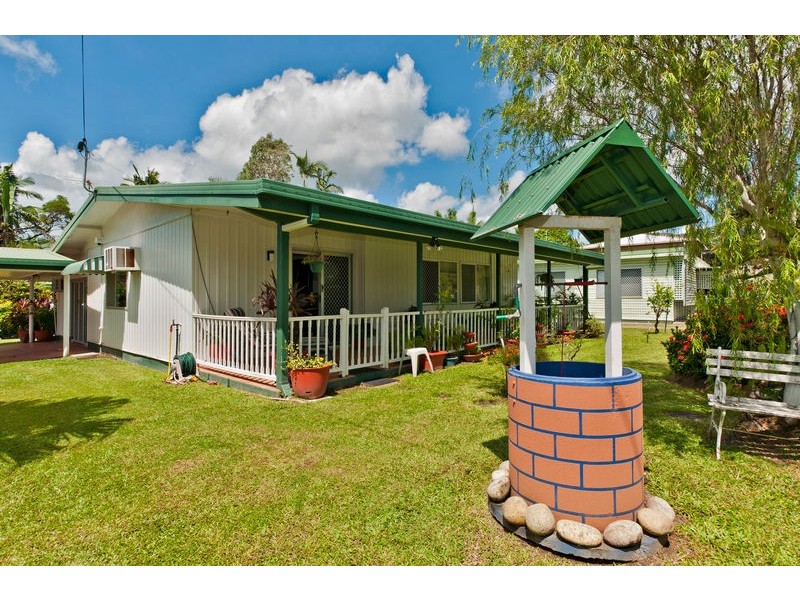 39 Koch Street, Mooroobool QLD 4870