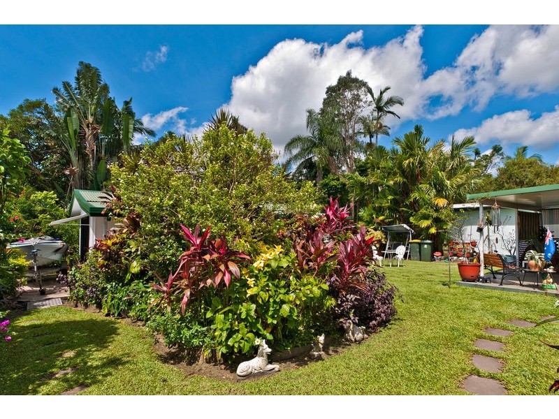 39 Koch Street, Mooroobool QLD 4870