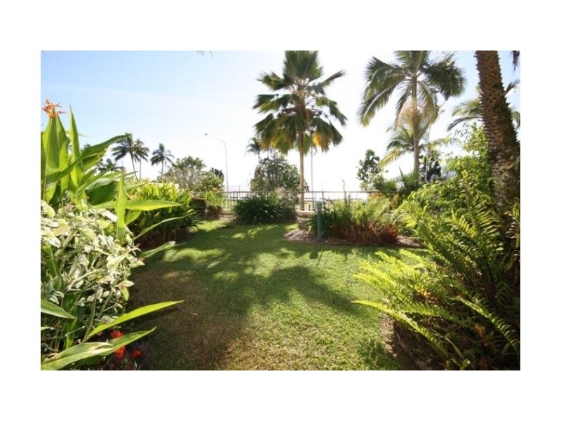 2/107 Esplanade, Cairns City QLD 4870