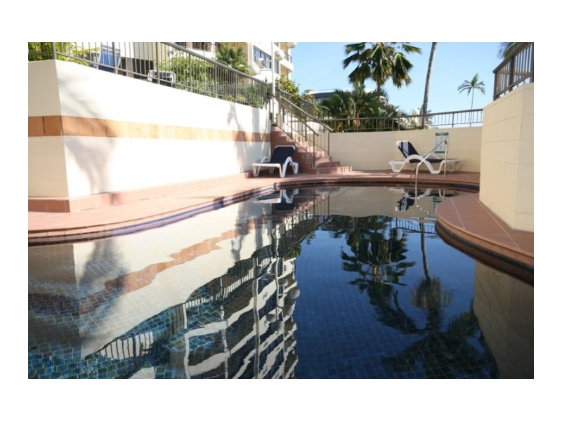 2/107 Esplanade, Cairns City QLD 4870