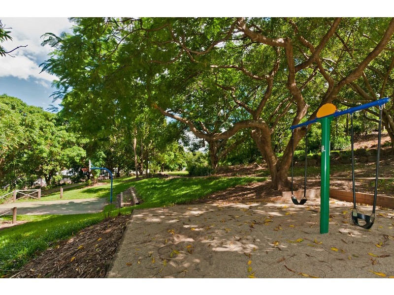 9  Boombil Close, Mount Sheridan QLD 4868