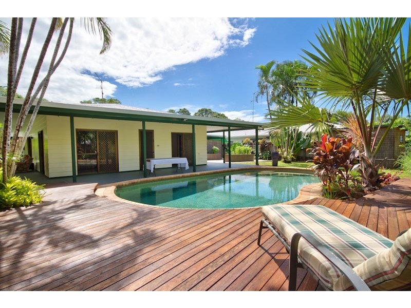 6-8 Elford Street, Clifton Beach QLD 4879
