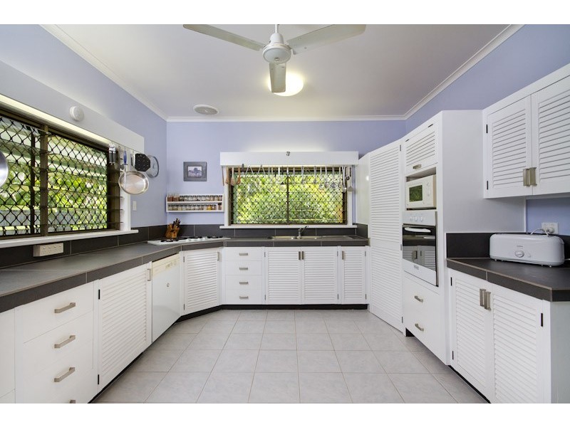 6-8 Elford Street, Clifton Beach QLD 4879