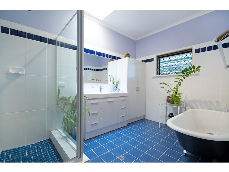6-8 Elford Street, Clifton Beach QLD 4879