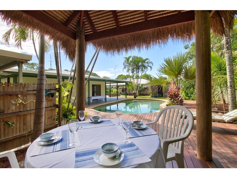 6-8 Elford Street, Clifton Beach QLD 4879