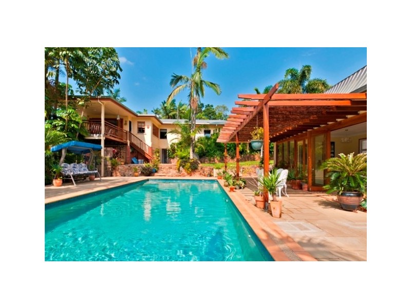 141 Hillview Crescent, Whitfield QLD 4870