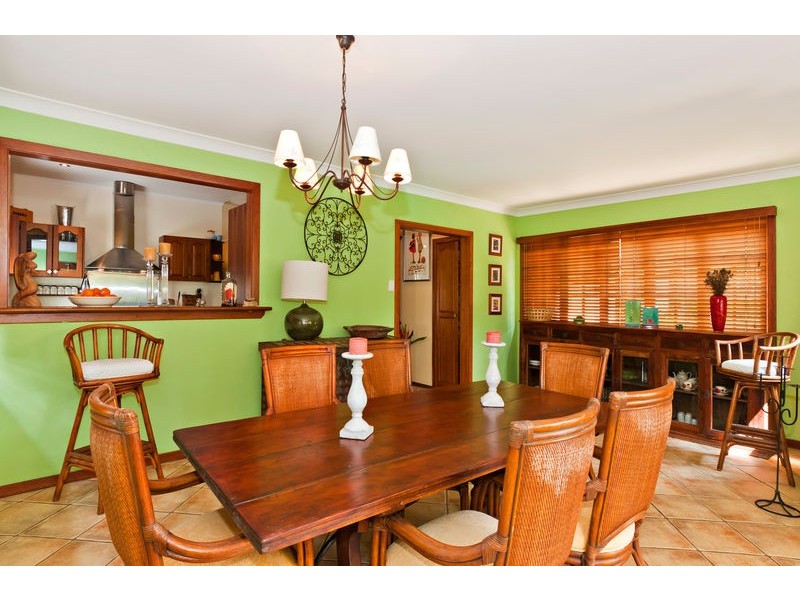 141 Hillview Crescent, Whitfield QLD 4870