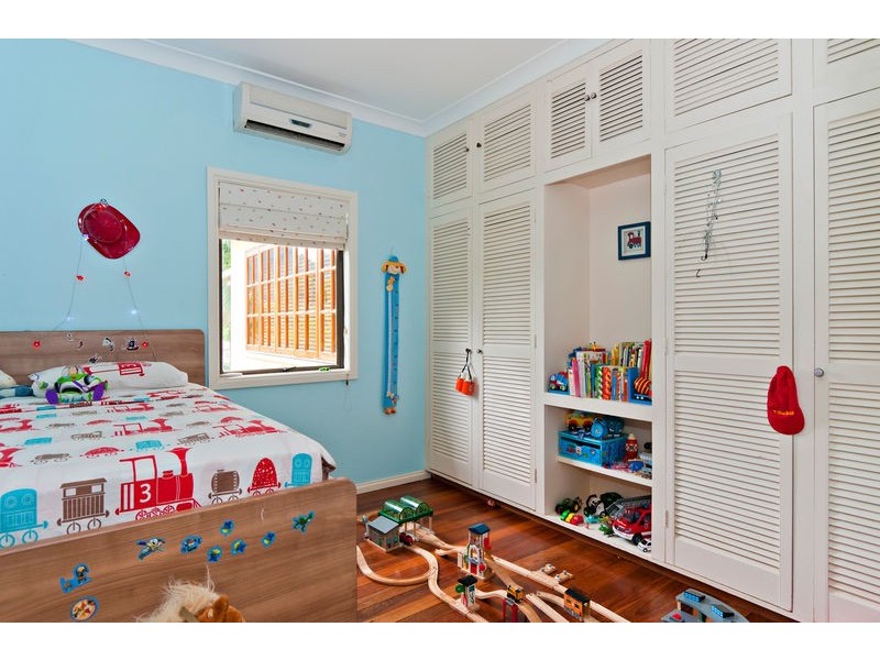 141 Hillview Crescent, Whitfield QLD 4870