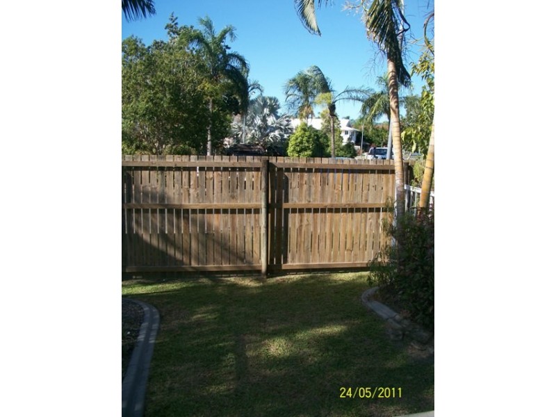 Manoora QLD 4870