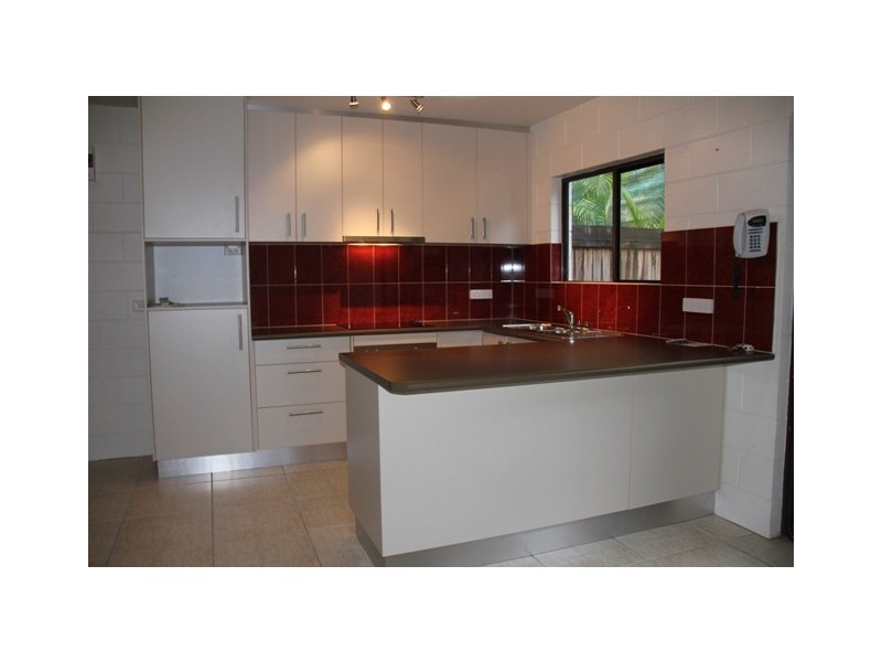 16/323 McLeod Street, Cairns North QLD 4870