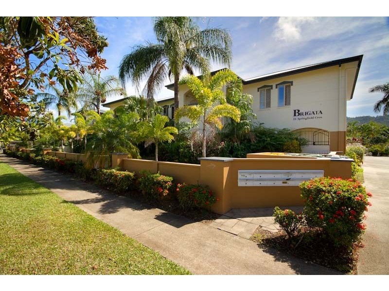 2/28  Springfield Cresent, Manoora QLD 4870