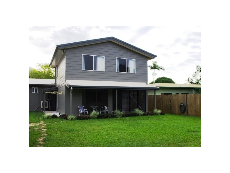 18 Banning Avenue, Brinsmead QLD 4870