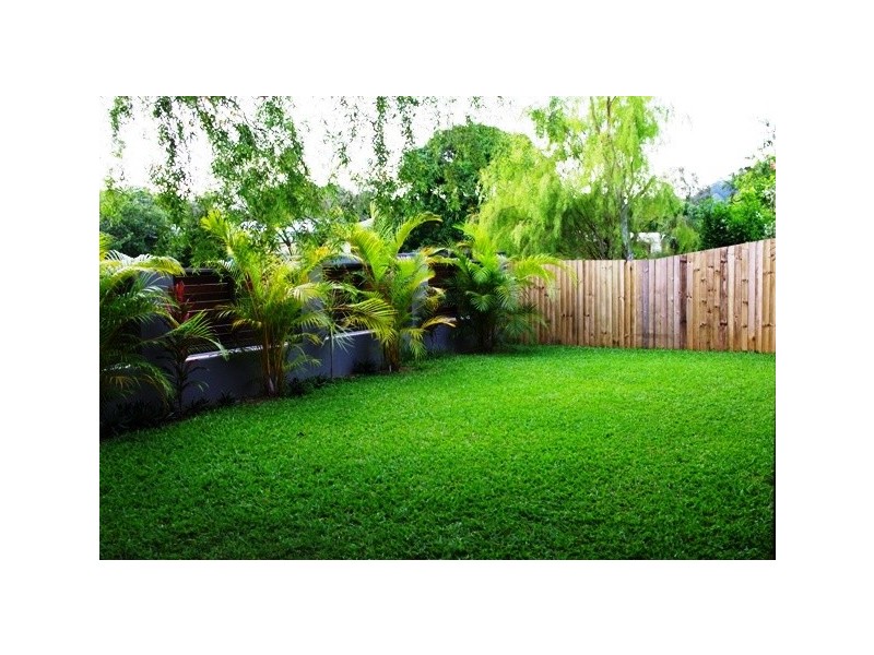 18 Banning Avenue, Brinsmead QLD 4870