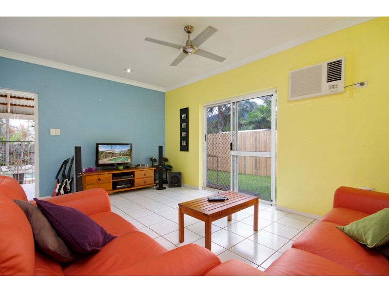 3 Cyperus Drive, Redlynch QLD 4870