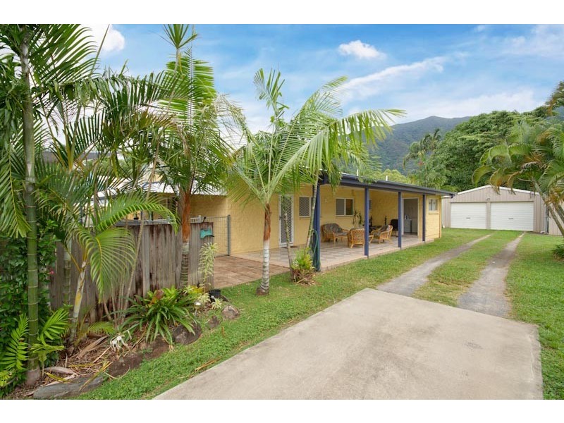 3 Cyperus Drive, Redlynch QLD 4870
