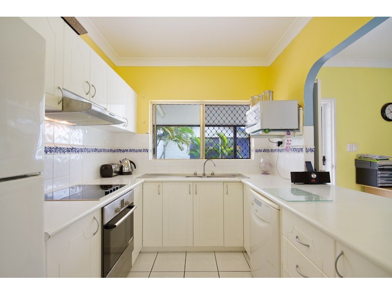 3 Cyperus Drive, Redlynch QLD 4870