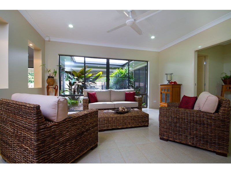 14 Badine Street, Caravonica QLD 4878