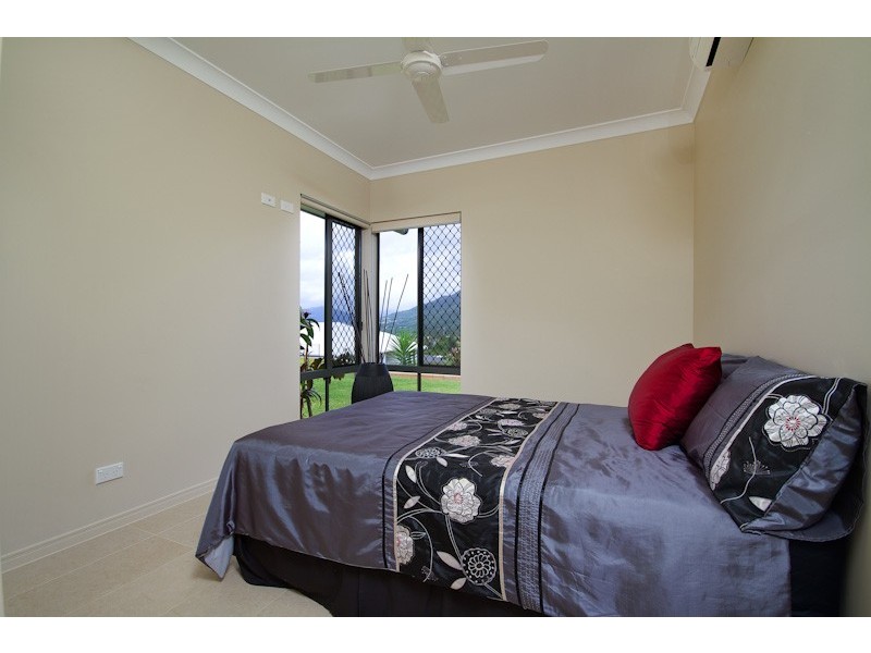 14 Badine Street, Caravonica QLD 4878