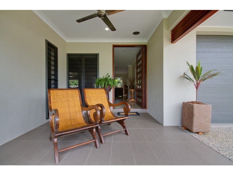 14 Badine Street, Caravonica QLD 4878